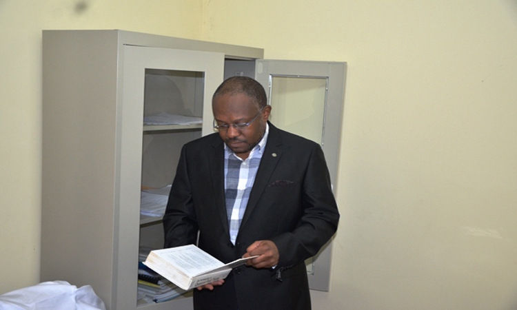 Chef de Département Musongela Lubo,  Dr. Sc., Mons, 02,  Physique Théorique